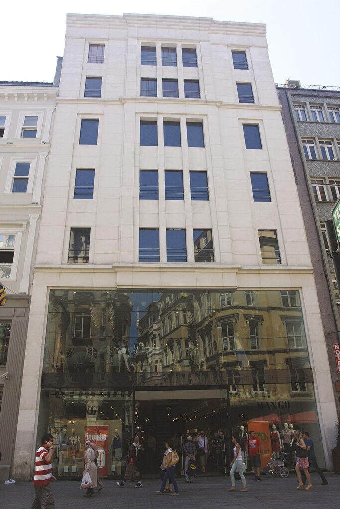 Mango İstiklal Caddesi Mağaza İnşaatı