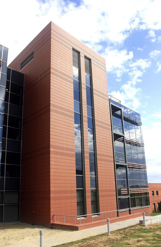 Mercedes-Benz Türk Pazarlama Merkezi İnşaatı